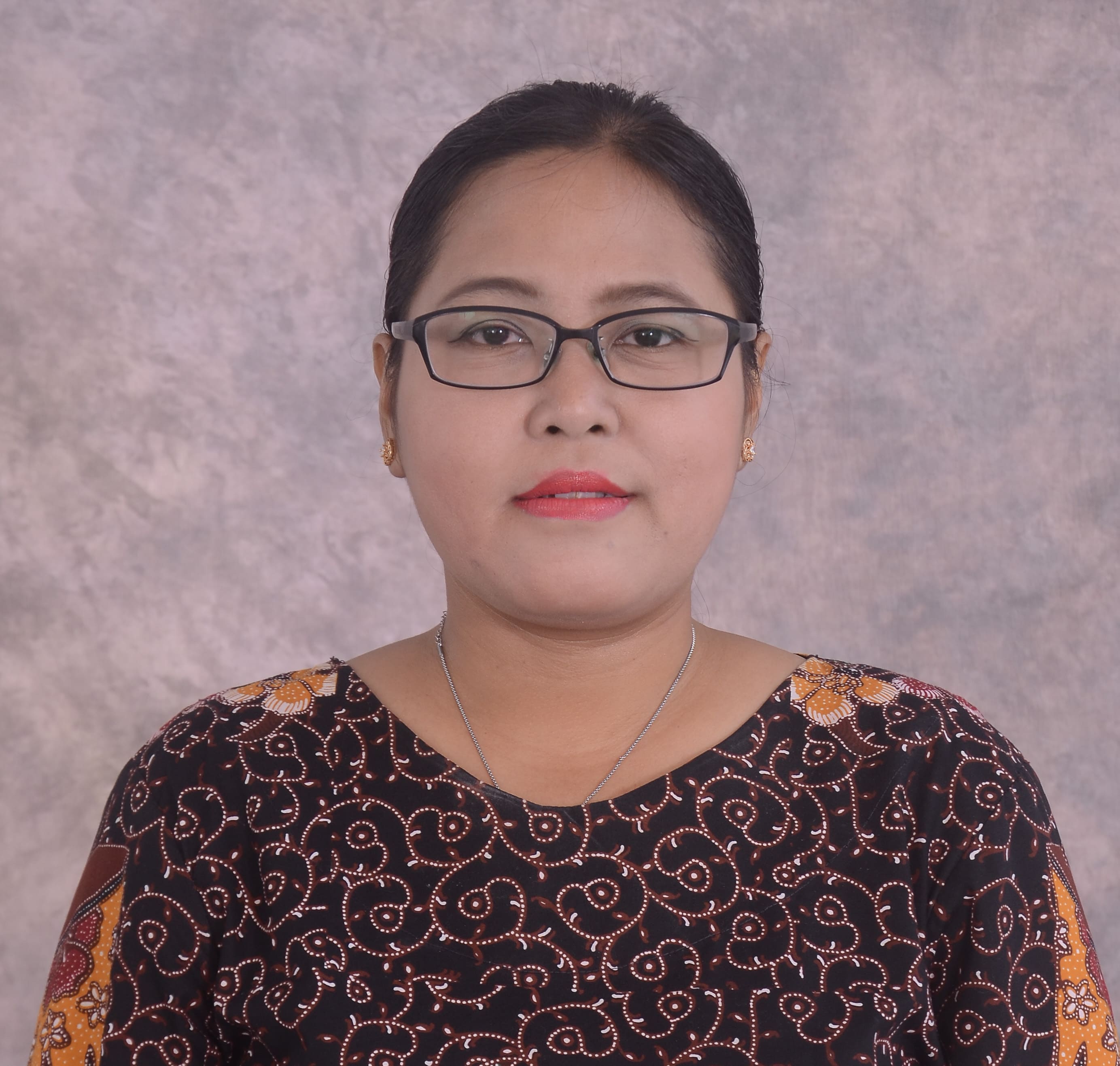 Yulia Nugrahini M.Pd.