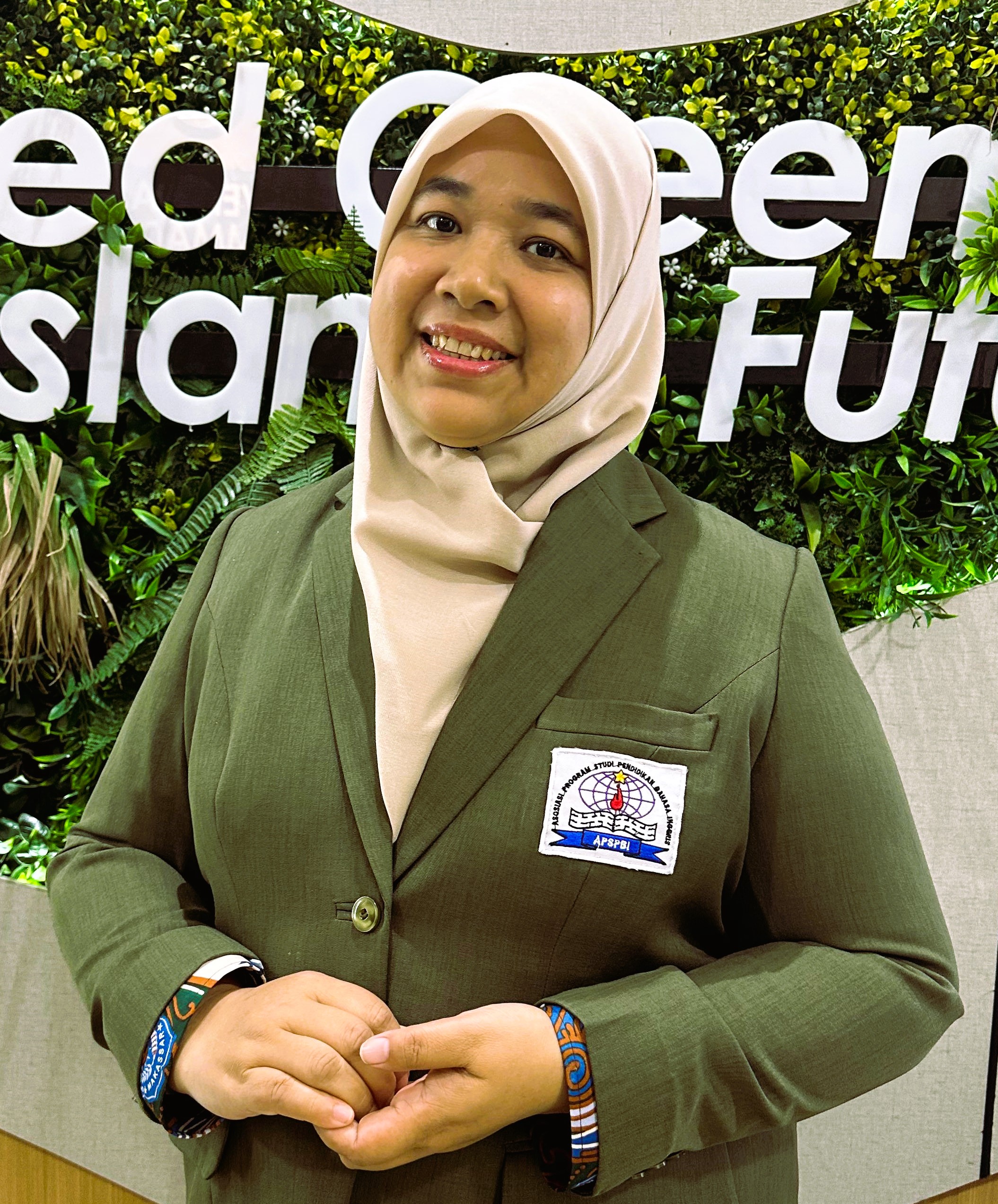 Dr. Ummi Khaerati Syam S.Pd., M.Pd.