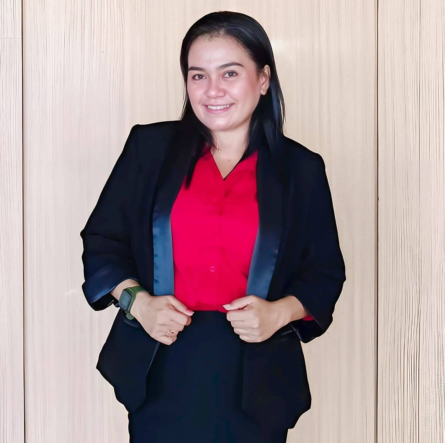 Dr. Lanny Koroh S.Pd., M.Hum.